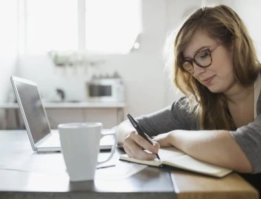Αυτά είναι τα έξι κριτήρια για την πρόσληψη 3.000 νέων πτυχιούχων σε υπουργεία- Ποια θα είναι η αμοιβή;